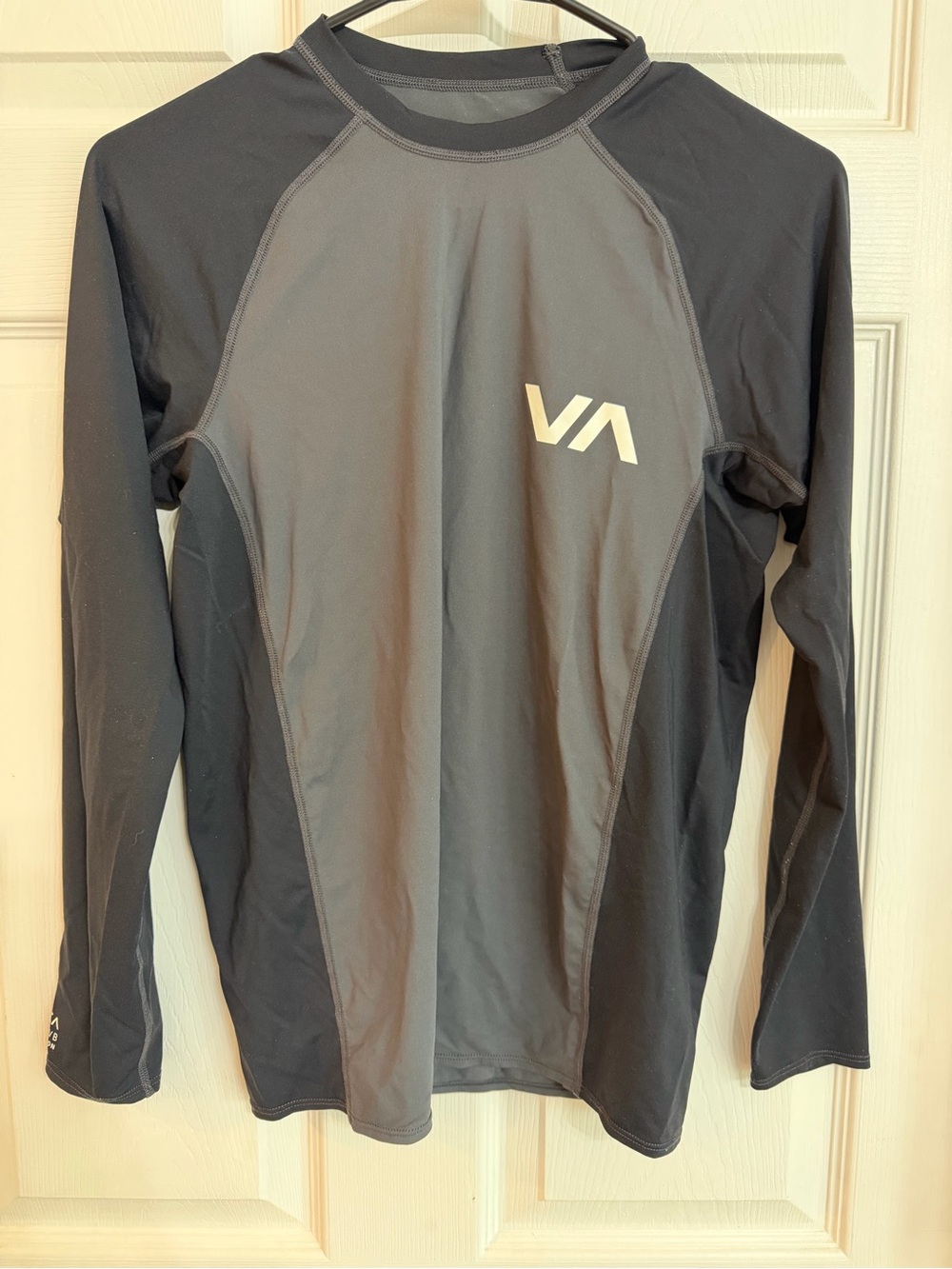 RVCA Black Long Sleeve UV Rash Guard with White Logo